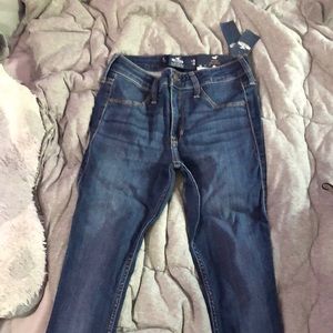 Hollister Size 3 Mid rise jean leggings